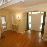 Entrance hall to front door